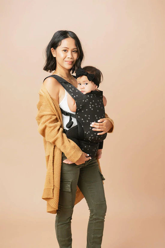 Tula Design Discover worn by a mother and her child.