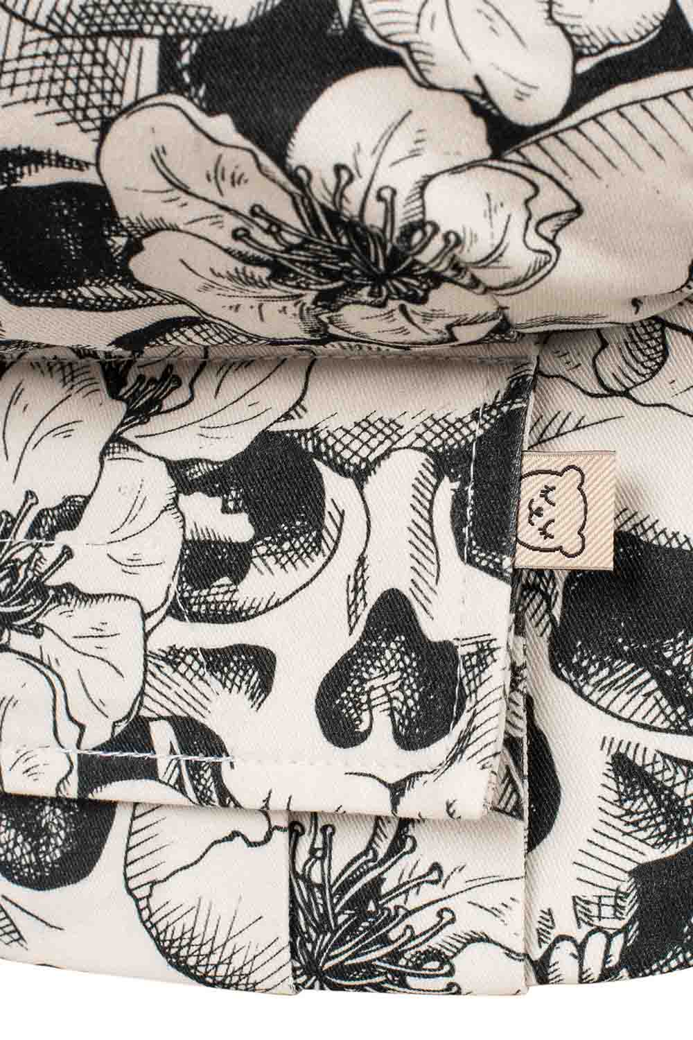 Skulls - Cotton Free-to-Grow Baby Carrier pocket